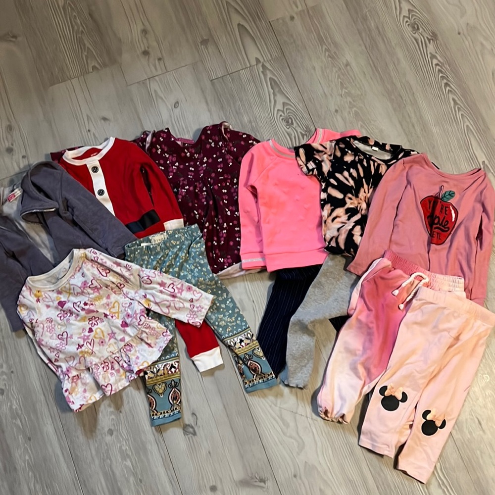 Random mix and match 18 month bundle! 🦋🌸🌸